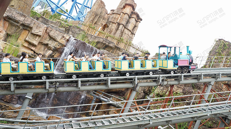 sunpn，歡樂谷.jpg