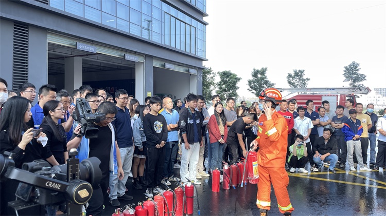 生動的消防器材使用講解